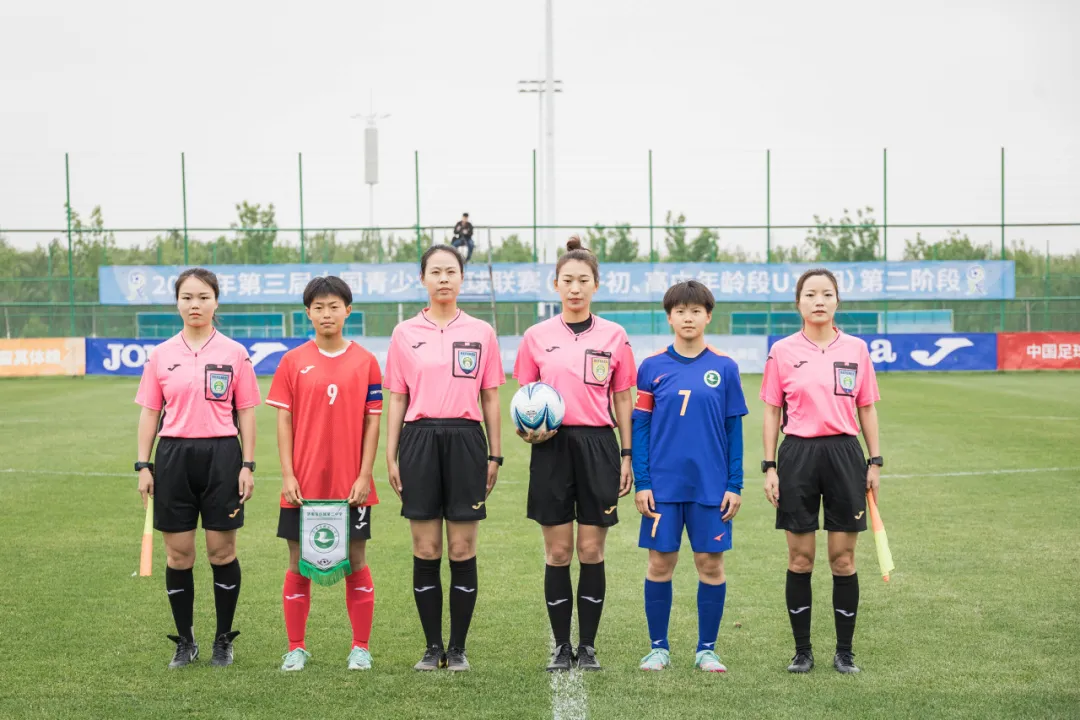 pg电子官方-国内女足联赛赛场上，团队协作完美