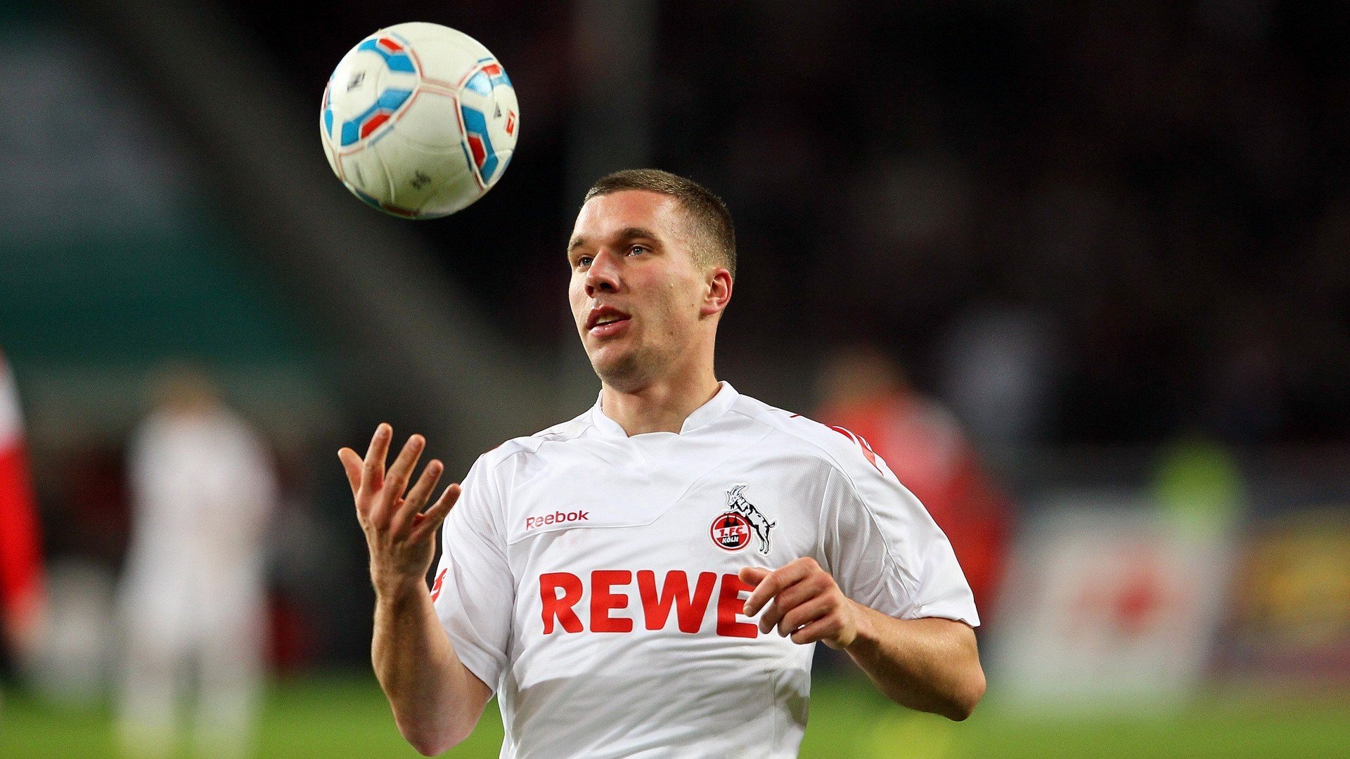 -安菲尔德南美风暴，迪马利亚一箭穿心，墨西哥劲旅鏖战攻克红军堡垒